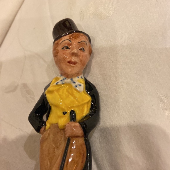 Rare Royal Doulton Dickens porcelain figurine “Dick Swiveller “ 4 1/2” tall - Picture 6 of 6